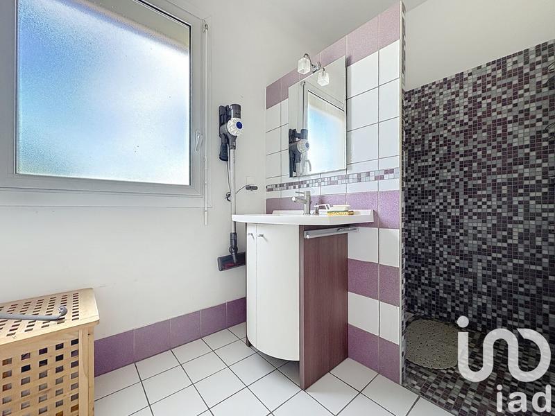 Maison - 238 m² - 8 pièces