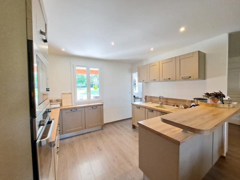 Maison - 136 m² - 6 pièces