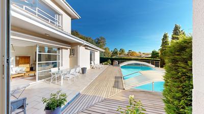 Villa - 200 m² - 5 pièces