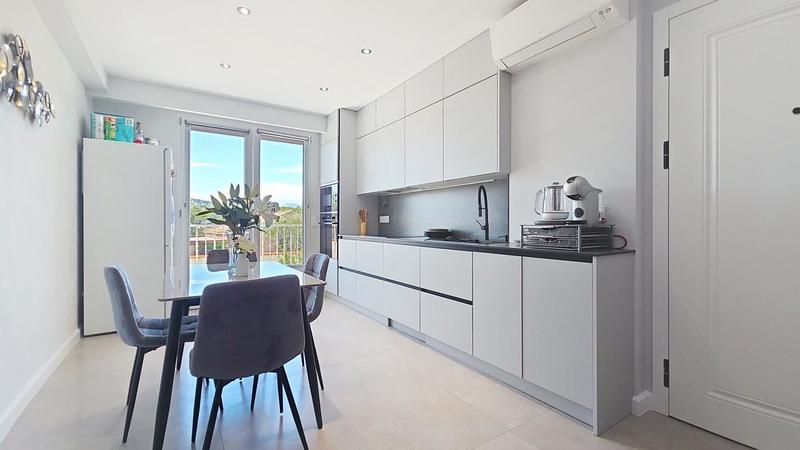 Appartement - 72 m² - 4 pièces