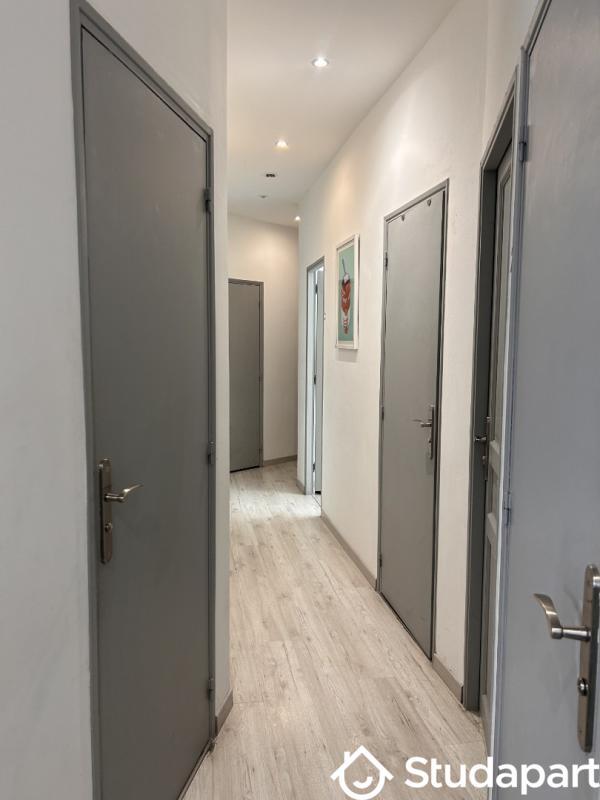 Chambre - 12 m² - 1 pièce