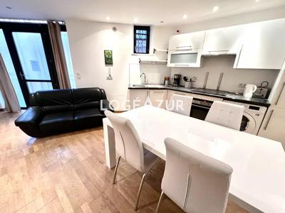 Appartement - 89 m² - 3 pièces