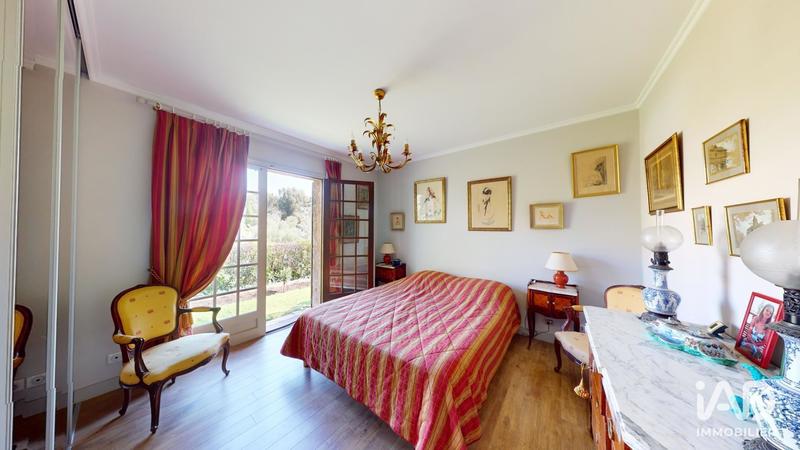 Appartement - 112 m² - 3 pièces