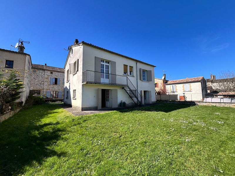 Maison - 80 m² - 4 pièces