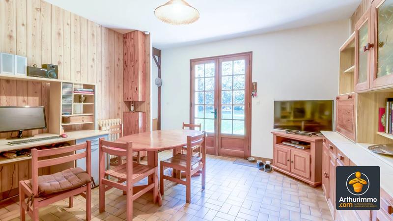Maison - 170 m² - 7 pièces