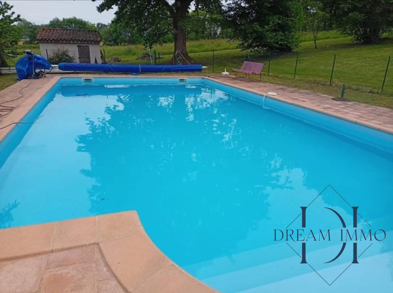 Maison - 340 m² - 14 pièces