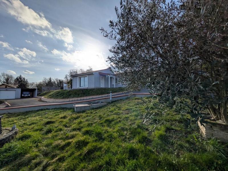 Maison - 102 m² - 4 pièces