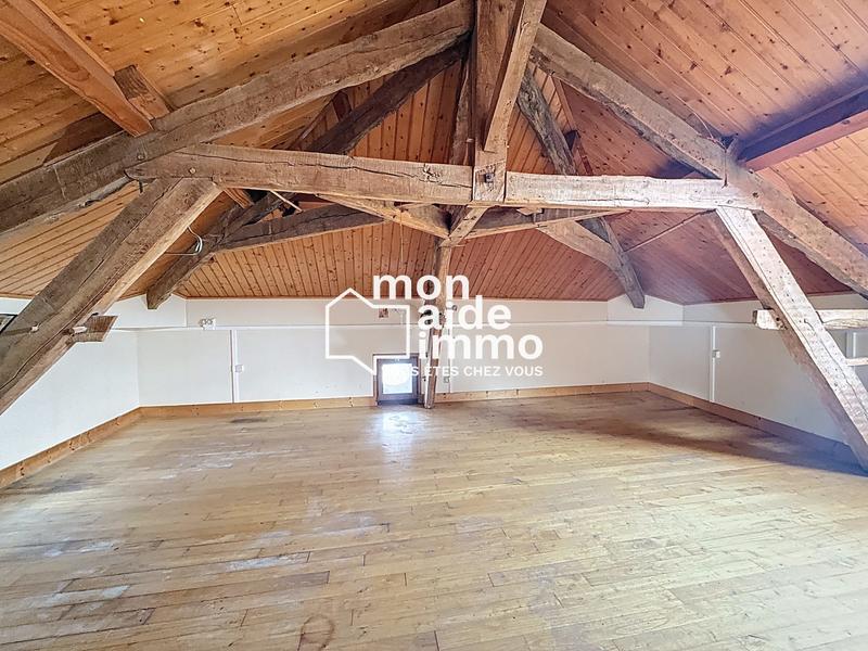 Maison - 355 m² - 10 pièces