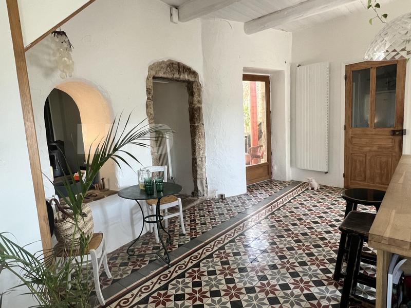 Maison en pierre - 180 m² - 9 pièces