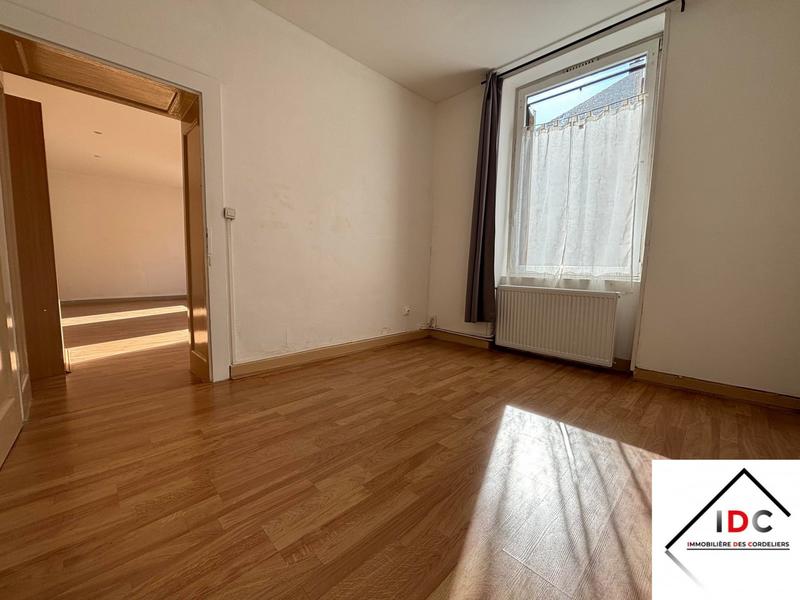 Appartement - 83 m² - 4 pièces