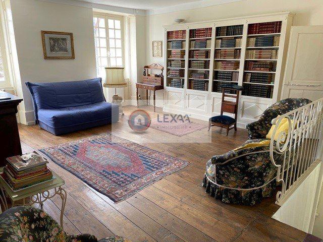 Maison bourgeoise - 210 m² - 6 pièces