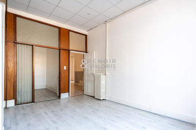 Appartement - 81 m² - 4 pièces