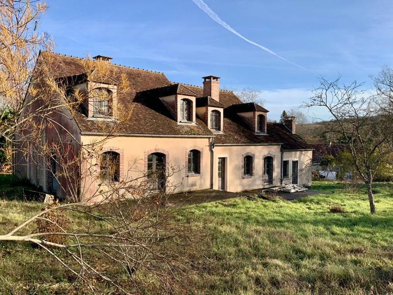 Maison - 260 m² - 6 pièces