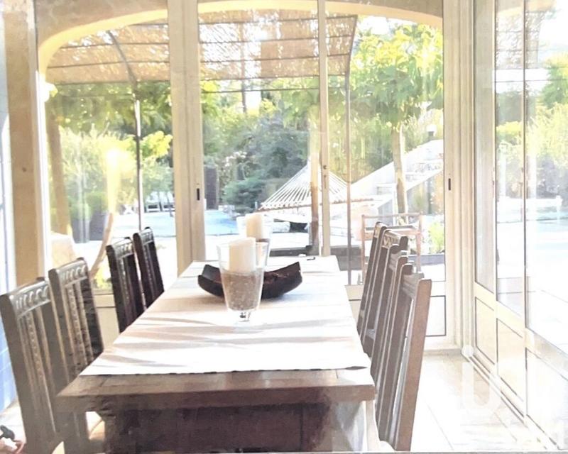 Maison - 230 m² - 6 pièces