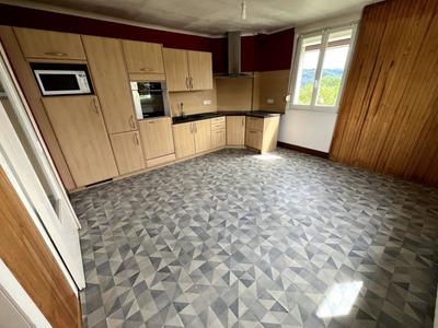 Maison - 316 m² - 9 pièces