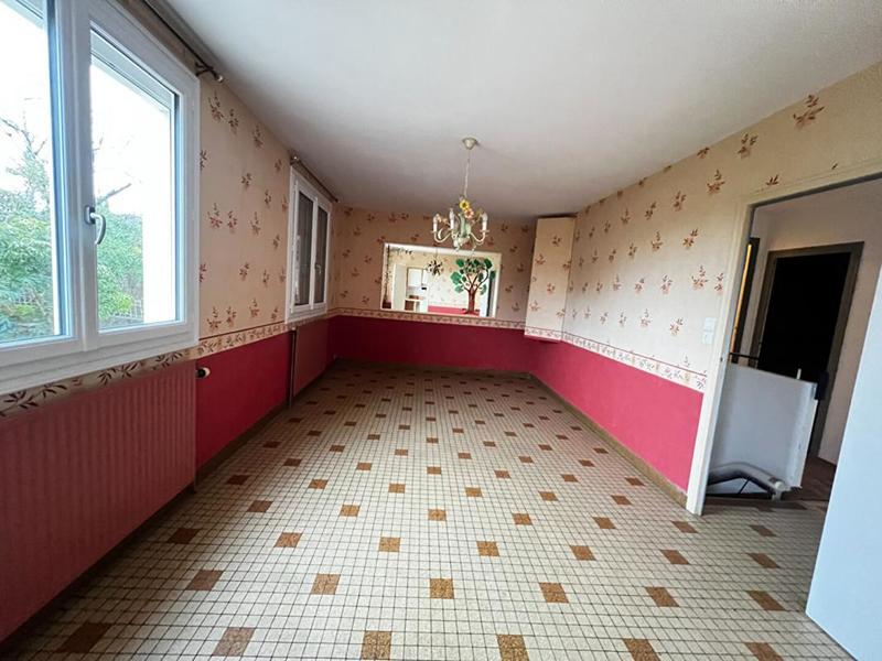 Maison - 92 m² - 6 pièces