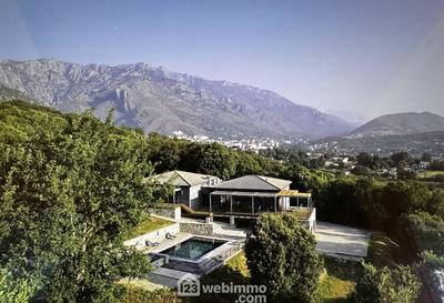 Maison - 190 m² - 4 pièces