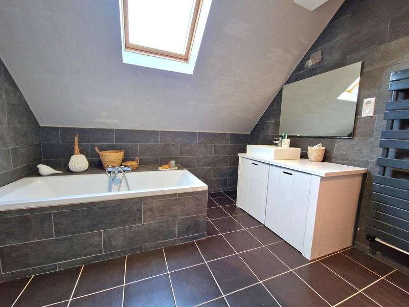 Maison - 165 m² - 6 pièces