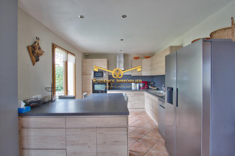 Maison - 122 m² - 6 pièces