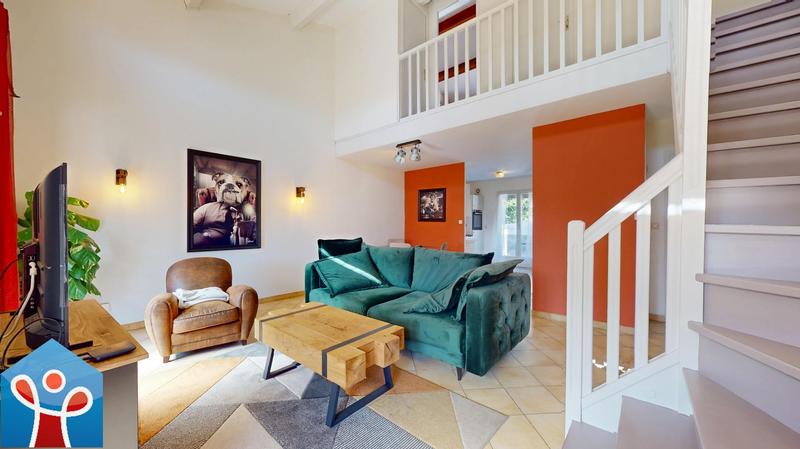 Maison - 90 m² - 4 pièces