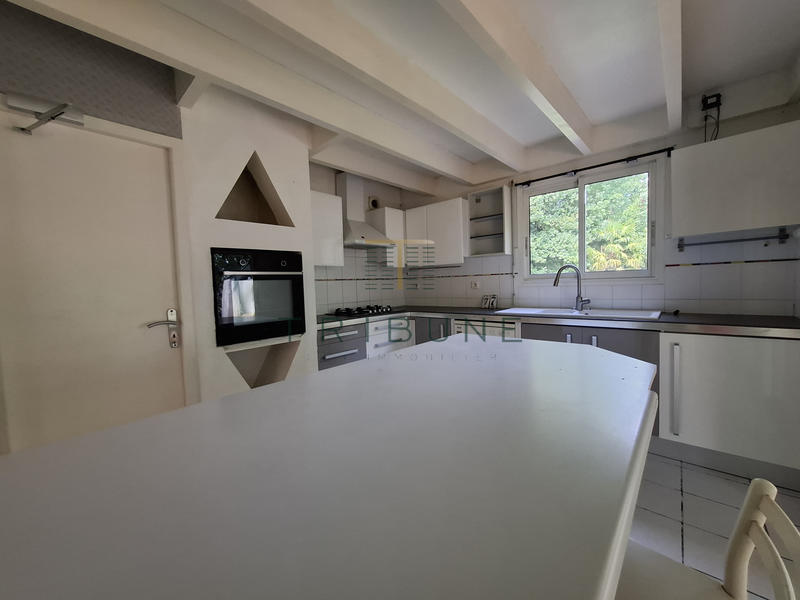 Maison - 150 m² - 7 pièces