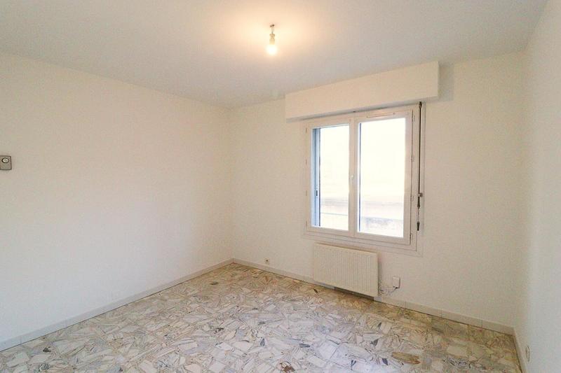 Appartement - 105 m² - 5 pièces