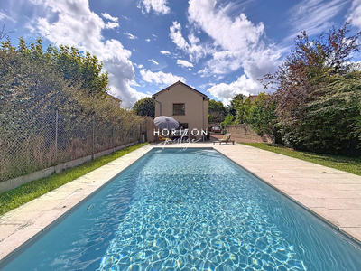 Maison - 183 m² - 6 pièces