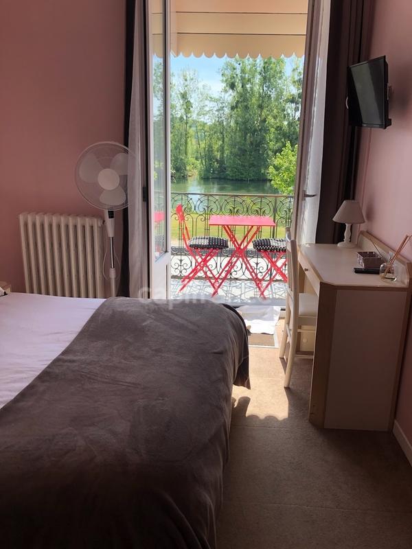 Fonds de commerce - 600 m²