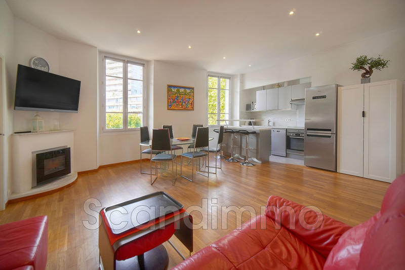 Appartement - 70 m² - 3 pièces