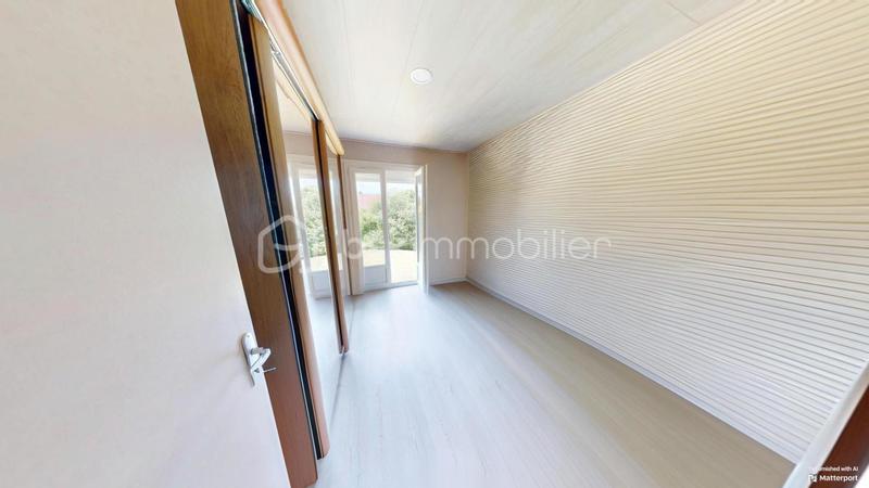 Maison de village - 191 m² - 9 pièces