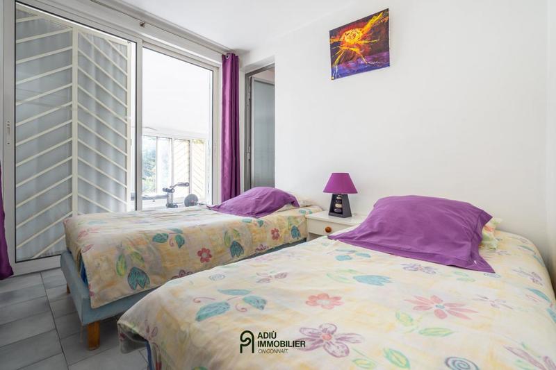 Maison - 650 m² - 24 pièces