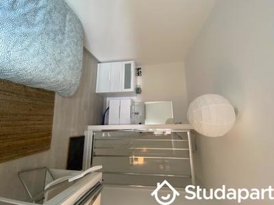 Chambre - 12 m² - 1 pièce