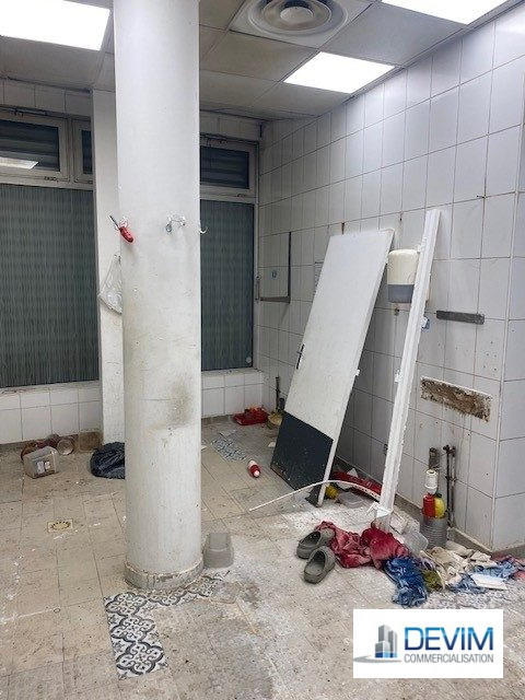 Local commercial - 236 m²