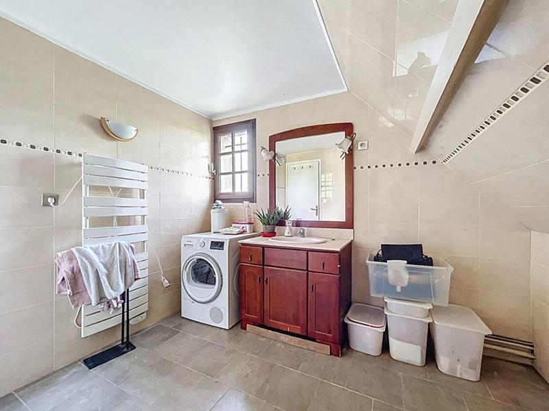 Maison - 162 m² - 7 pièces