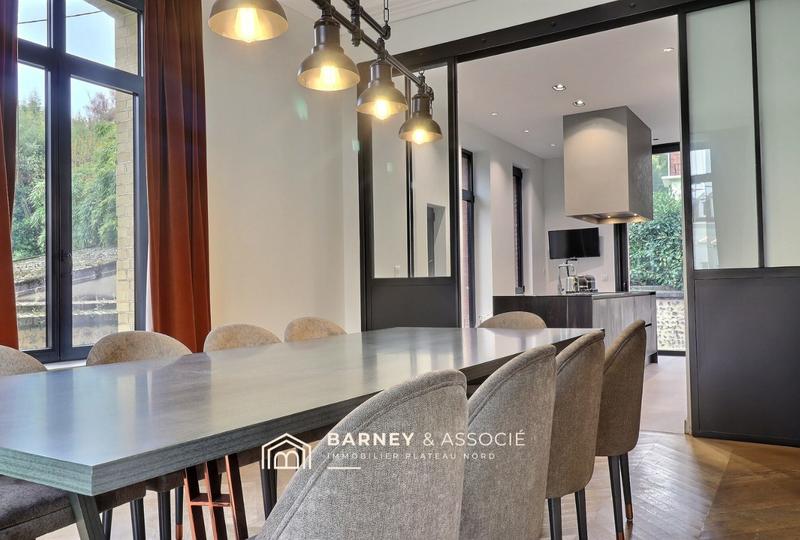 Maison - 226 m² - 8 pièces