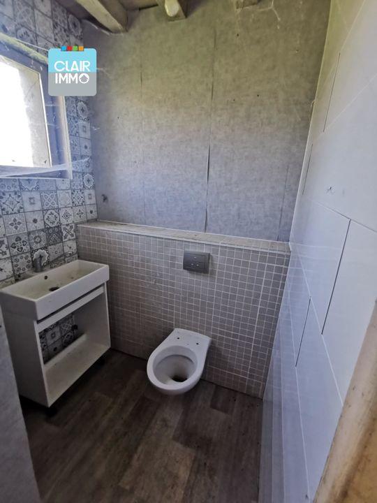 Maison - 200 m² - 2 pièces