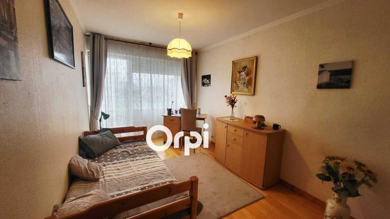 Appartement - 100 m² - 5 pièces