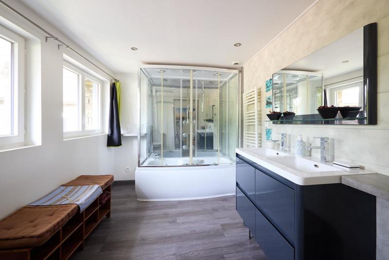 Maison de domaine équestre - 308 m² - 13 pièces