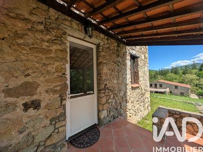 Maison - 195 m² - 8 pièces