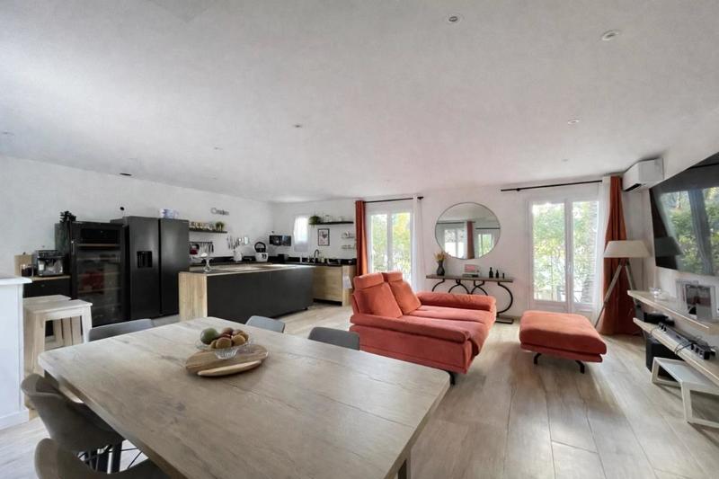 Maison - 110 m² - 5 pièces