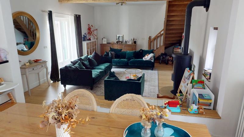 Maison ancienne - 171 m² - 6 pièces