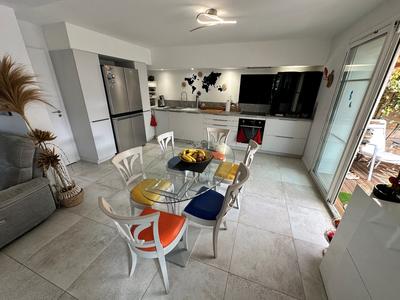 Villa - 95 m² - 4 pièces