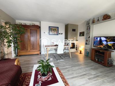 Appartement - 85 m² - 3 pièces