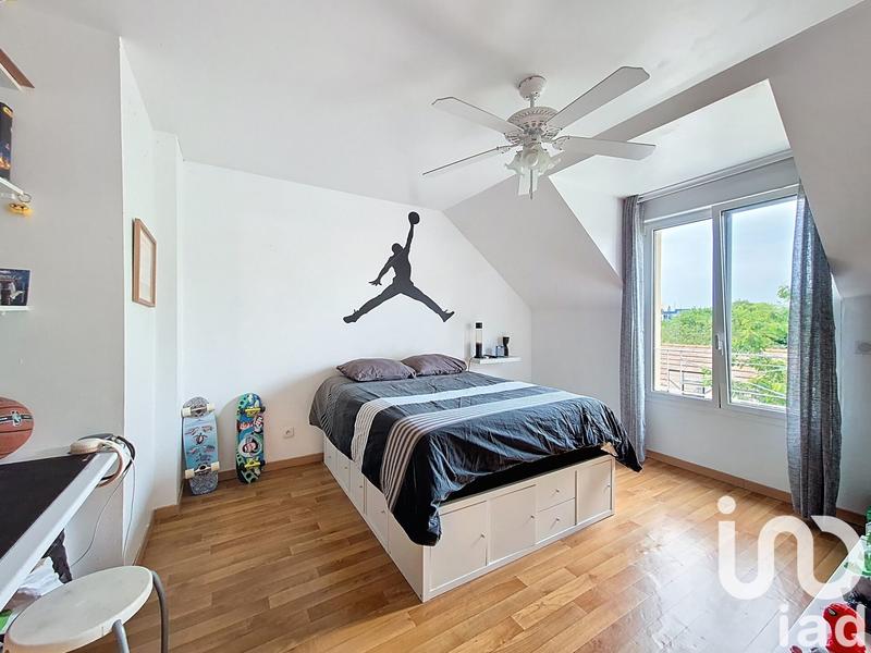 Maison - 175 m² - 8 pièces