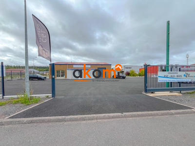 Local d'activités - 300 m²