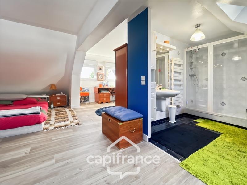 Maison - 215 m² - 7 pièces