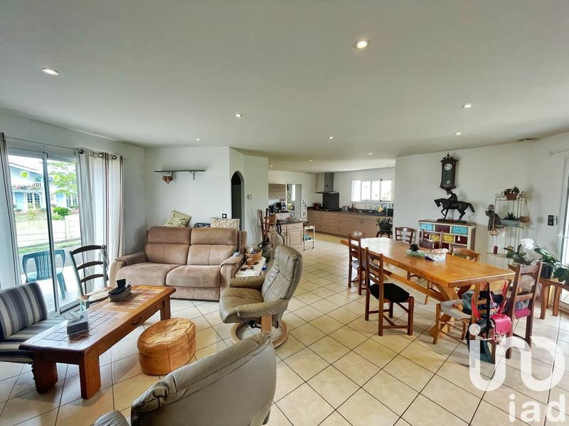 Maison - 135 m² - 5 pièces