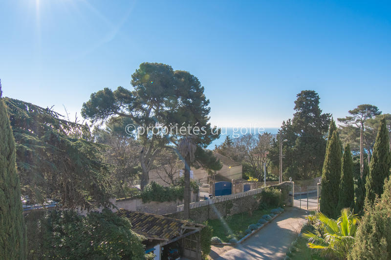 Maison - 255 m² - 6 pièces