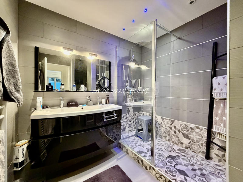 Appartement - 86 m² - 3 pièces