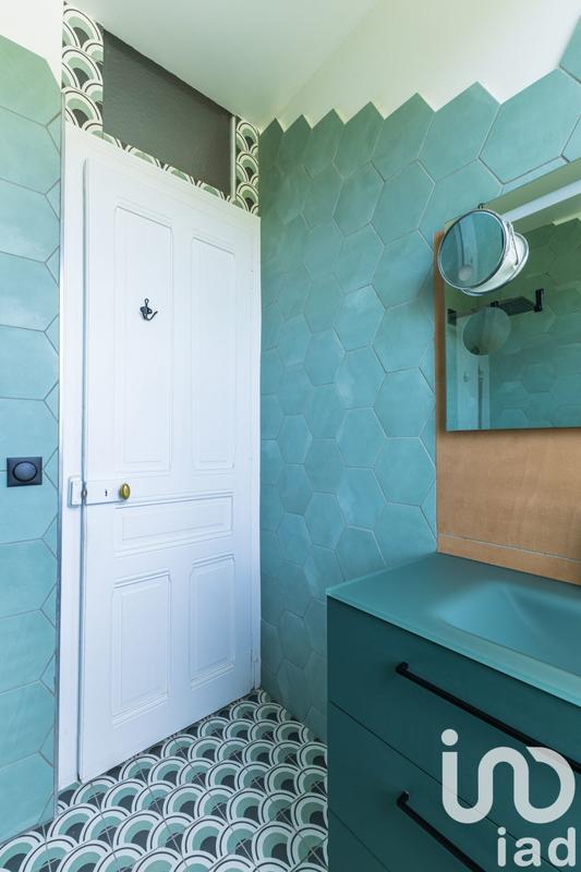 Maison - 257 m² - 8 pièces